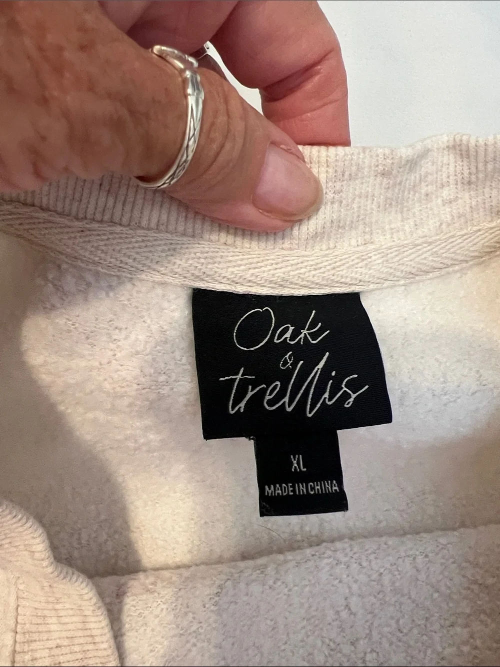 Oak & Trellis classic crewneck